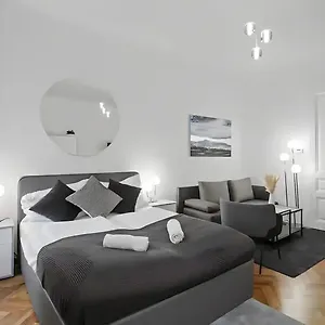 Apartment, Central, 2 Min To U1 Keplerplatz, Monthly Only Апартаменты Вена