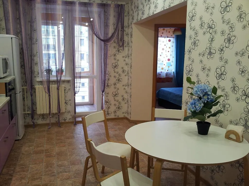 Апартаменты Независимости 168-2 Apartment Minsk